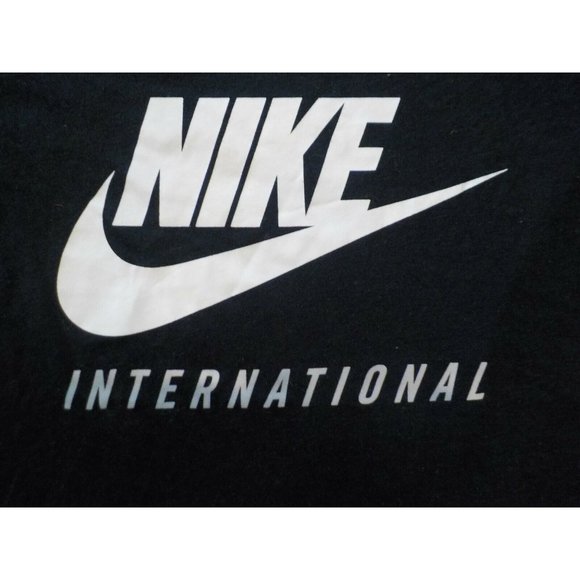 Nike International The Nike Tee Lightweight Crew Black & White Mens - Picture 2 of 4
